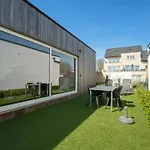 New Dahlia 8 With Parking By Interhome